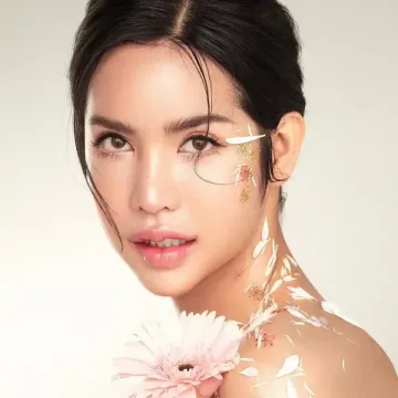 นารา เครปกระเทย