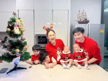 น้องอัยวาน้องอัญญาคริสต์มาส