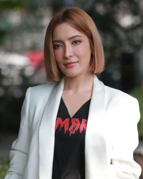 พิ้งกี้-ลุคผมสั้น