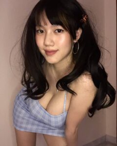 namigonewild-onlyfans-10-819x1024