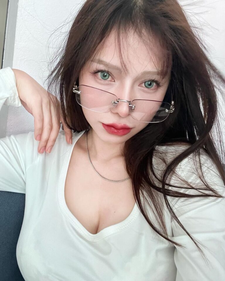 Pimnalin เมจิก Pimnalin Onlyfans ที่มีทั้งความน่ารัก และความแซ่บขั้นสุด